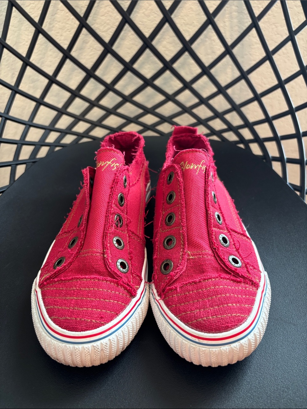 Blowfish Malibu Women's Play Sneaker Jester Red Twill Fabric 7M